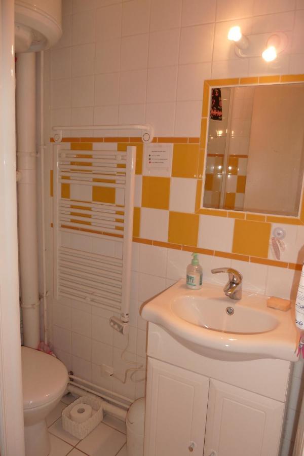 Agreable Appartement Dans Le Vieux Trouville Exterior photo